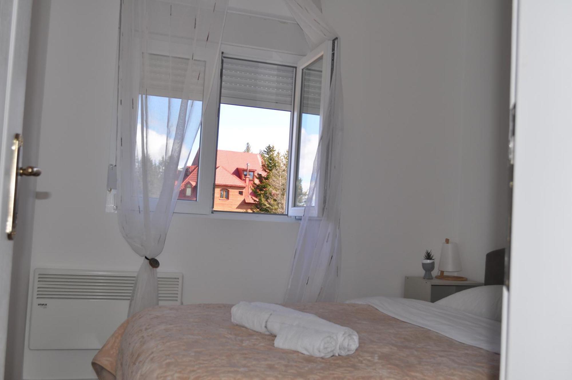 Apartmani Zabljak Hills Exterior photo